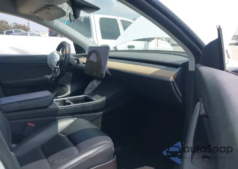 2021 Tesla Model Y Long Range Dual Motor All-Wheel Drive из США, поврежденный, VIN 5YJYGDEE4MF245529